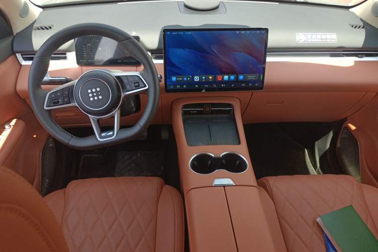 Used Landian E5 PLUS 2026 Model 165km Long-Range First-Adoption Version Ultra 7-seater Center Console