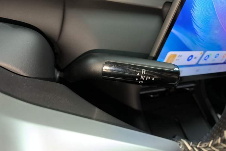 Used Landian E5 PLUS 2026 Model, 165km Long-Range First-Adoption Edition Max, 7-seater Gear Lever