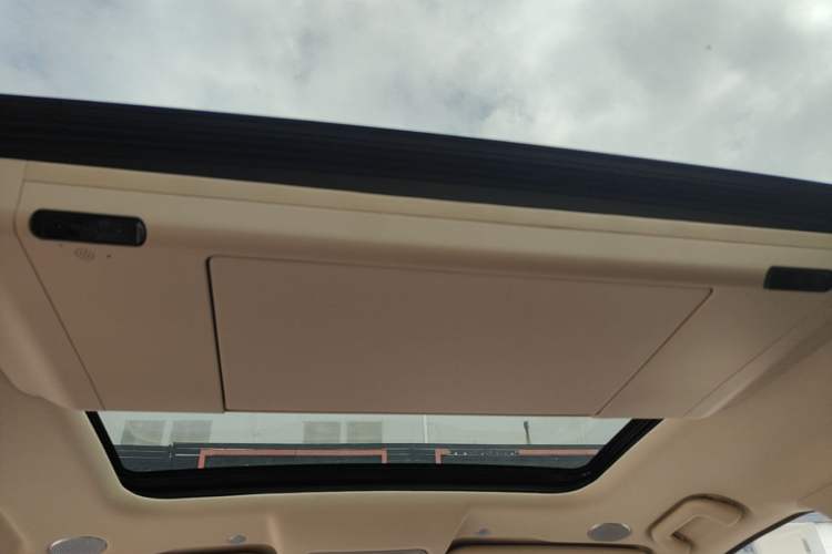 Used Landian E5 PLUS 2026 Model 230km Ultra-Long-Range Version Ultra 7-seater Headliner