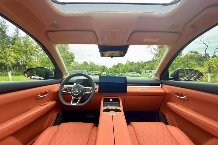 Used Landian E5 PLUS 2026 Model 165km Long-Range First-Adoption Version Ultra 7-seater Interior 3
