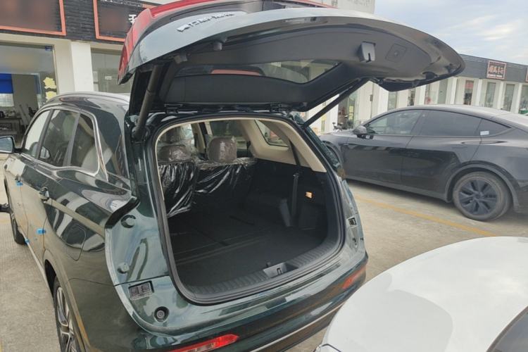 Used Landian E5 PLUS 2026 Model 230km Ultra-Long-Range Version Ultra 7-seater Trunk