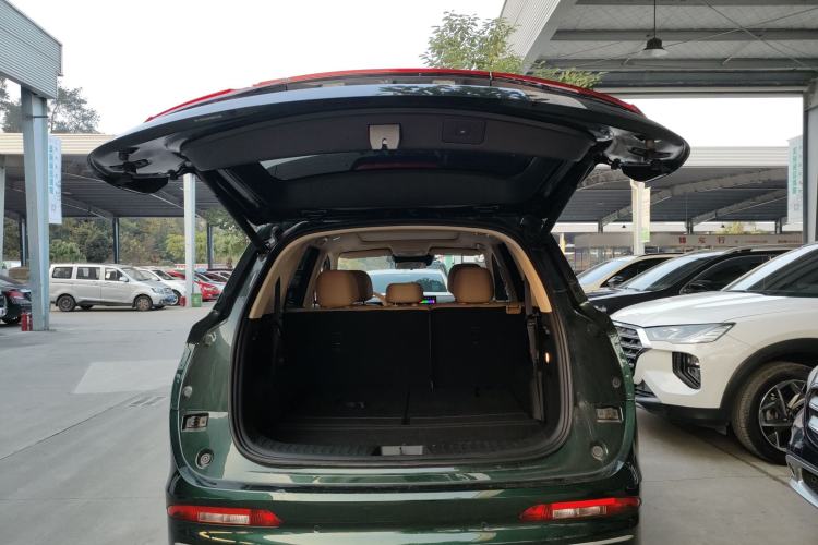 Used Landian E5 PLUS 2026 Model 165km Long-Range First-Adoption Version Ultra 7-seater Trunk