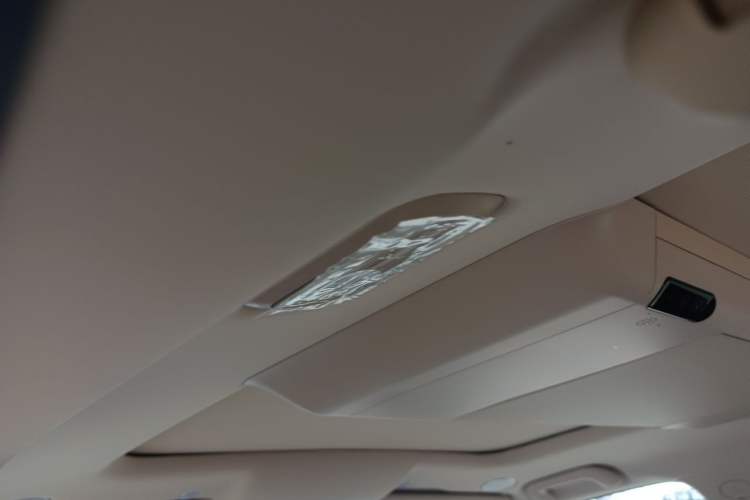 Used Landian E5 PLUS 2026 Model Standard-Range All-Wheel-Drive Performance Version Ultra Headliner