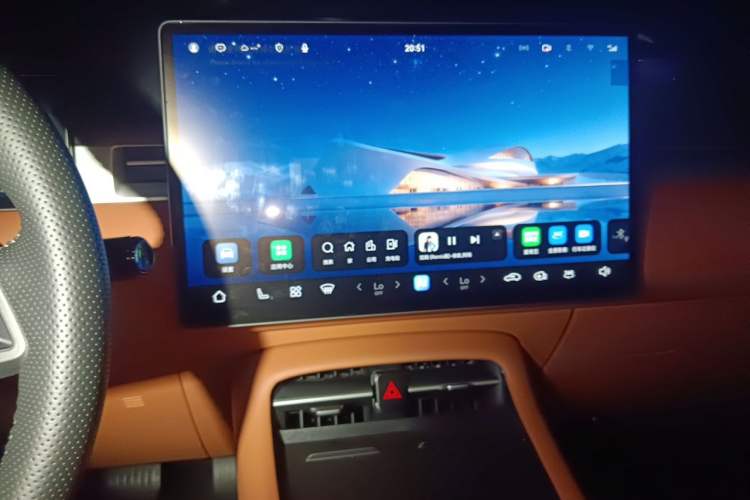 Used Landian E5 PLUS 2026 Model Standard-Range All-Wheel-Drive Performance Version Ultra Audio And AC Panel