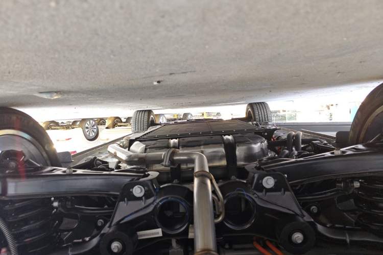 Used Landian E5 PLUS 2026 Model 230km Ultra-Long-Range Version Ultra 7-seater Chassis Rear