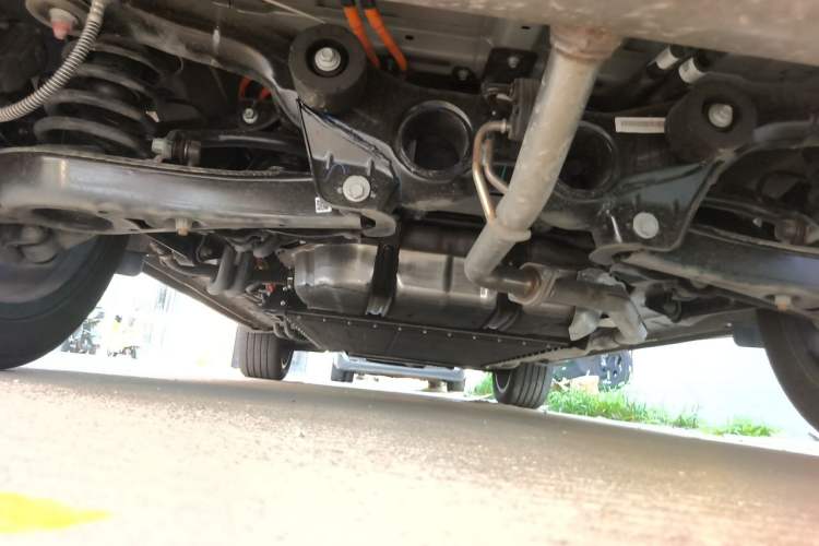 Used Landian E5 PLUS 2026 Model 230km Ultra-Long-Range Version Ultra 7-seater Chassis Rear
