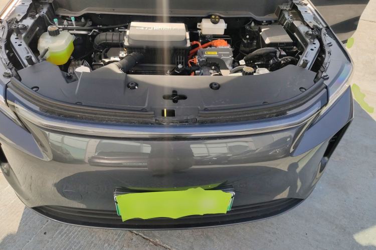 Used Landian E5 PLUS 2026 Model 165km Long-Range First-Adoption Version Ultra 5-seater Engine Bay