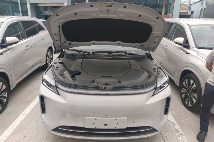 Used Landian E5 PLUS 2026 Model 230km Ultra-Long-Range Version Ultra 7-seater Engine Bay