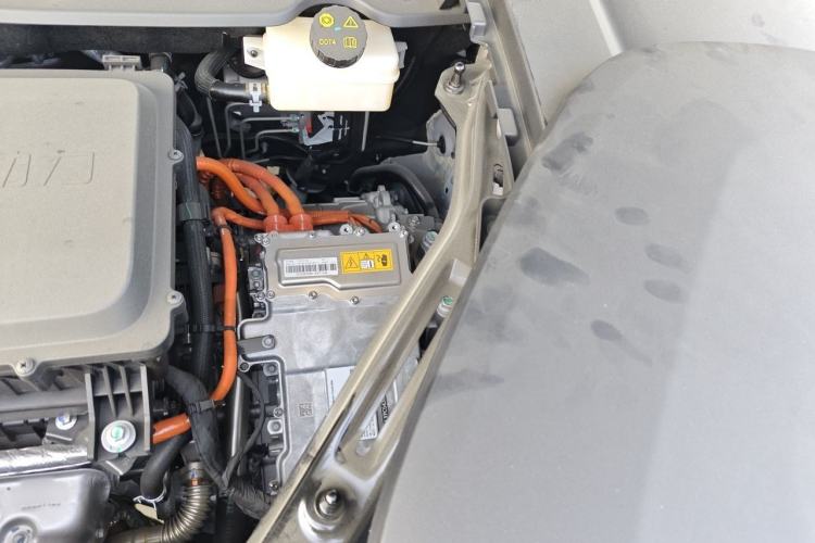 Used Landian E5 PLUS 2026 Model 230km Ultra-Long-Range Version Ultra 7-seater Engine Bay Left
