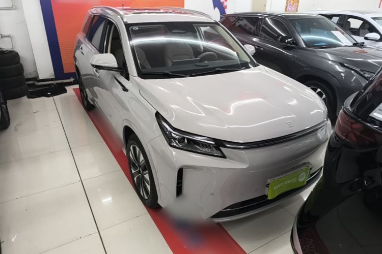 Used Landian E5 PLUS 2026 Model Standard-Range All-Wheel-Drive Performance Version Ultra Front Right 45 Deg