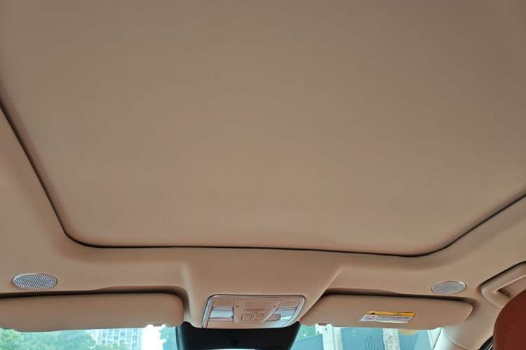 Used Landian E5 PLUS 2026 Model 165km Long-Range First-Adoption Version Ultra 7-seater Headliner