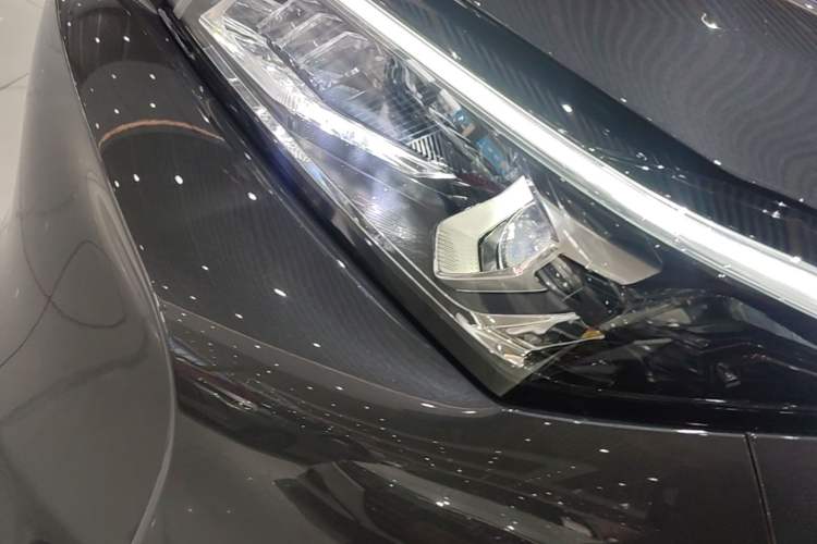 Used Landian E5 PLUS 2026 Model, 165km Long-Range First-Adoption Edition Max, 5-seater Left Front Headlight