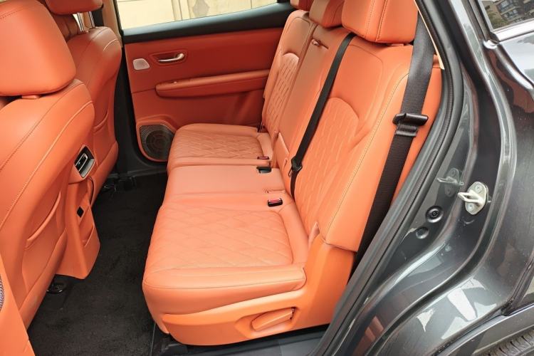 Used Landian E5 PLUS 2026 Model 165km Long-Range First-Adoption Version Ultra 7-seater Left Rear Seat