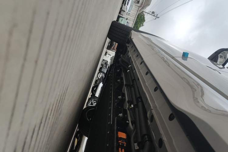 Used Landian E5 PLUS 2026 Model 230km Ultra-Long-Range Version Ultra 7-seater Left Side Sill