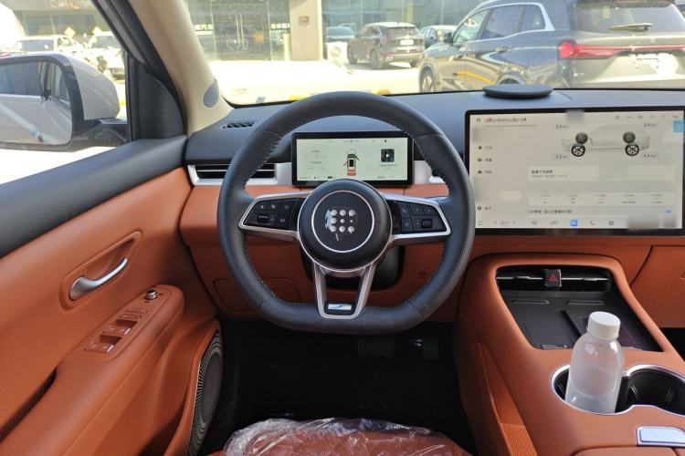 Used Landian E5 PLUS 2026 Model 230km Ultra-Long-Range Version Ultra 7-seater Steering Wheel