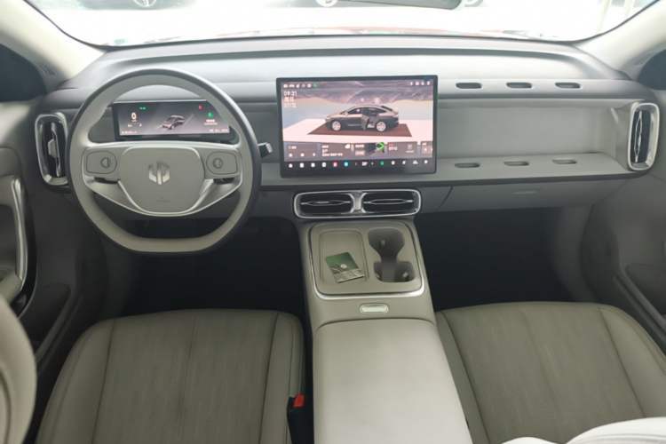 Used Leapmotor B01 2025 550 Enjoyment Edition Center Console