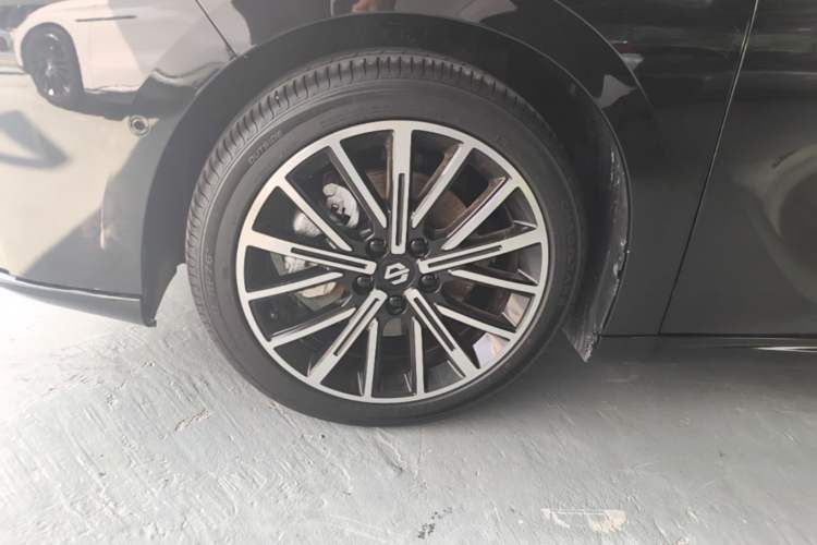 Used Leapmotor B01 2025 550 Enjoyment Edition Left Front Wheel Hub