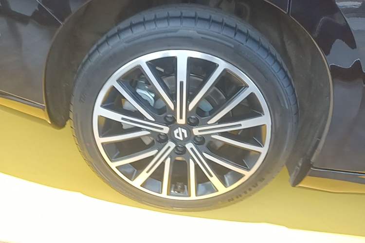 Used Leapmotor B01 2025 650 Enjoyment Edition Right Rear Wheel Hub