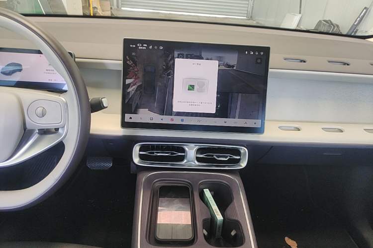 Used Leapmotor B01 2025 550 LiDAR Edition Audio And AC Panel