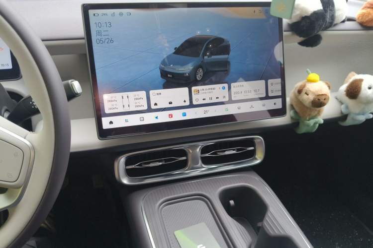 Used Leapmotor B01 2025 650 LiDAR Edition Audio And AC Panel