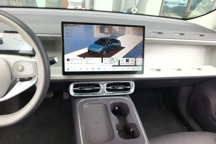 Used Leapmotor B01 2025 550 LiDAR Edition Audio And AC Panel