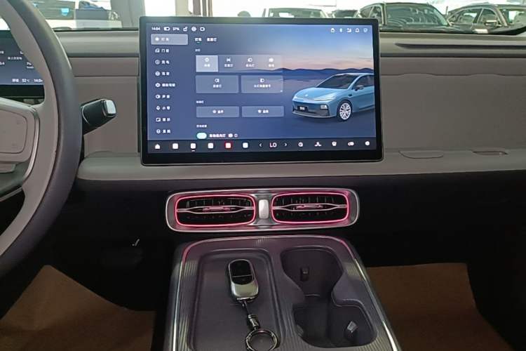 Used Leapmotor B01 2025 550 LiDAR Edition Audio And AC Panel