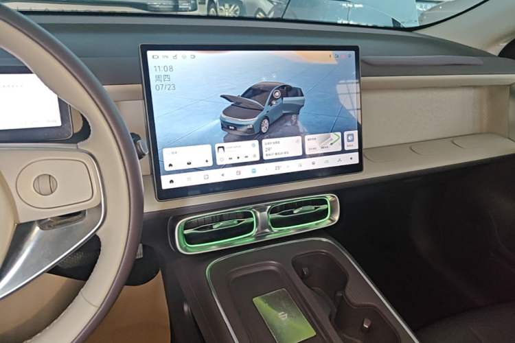 Used Leapmotor B01 2025 550 LiDAR Edition Audio And AC Panel