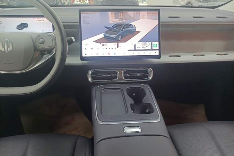 Used Leapmotor B01 2025 550 LiDAR Edition Audio And AC Panel