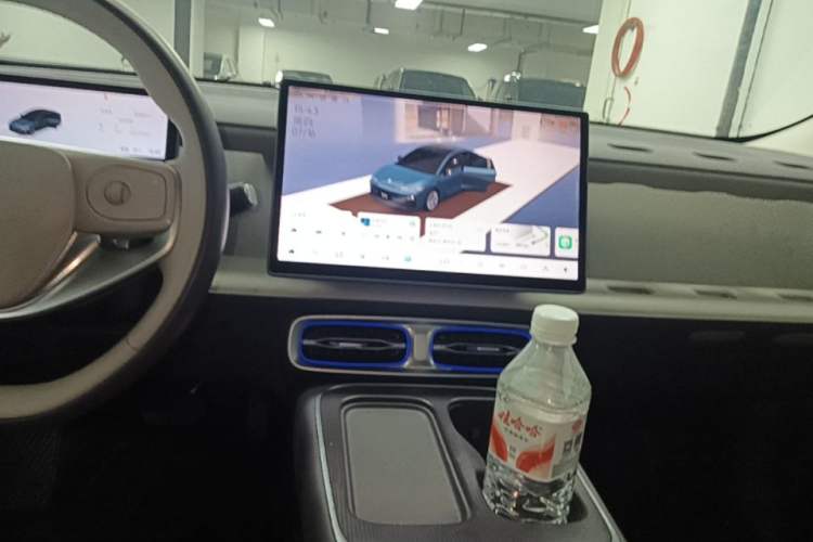 Used Leapmotor B01 2025 550 LiDAR Edition Audio And AC Panel
