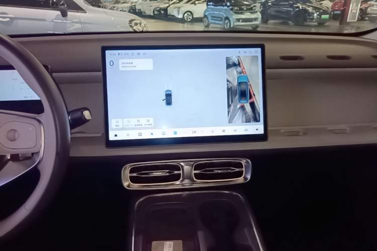 Used Leapmotor B01 2025 550 LiDAR Edition Audio And AC Panel