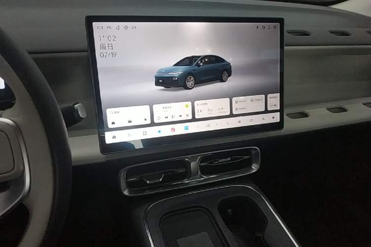 Used Leapmotor B01 2025 550 LiDAR Edition Audio And AC Panel