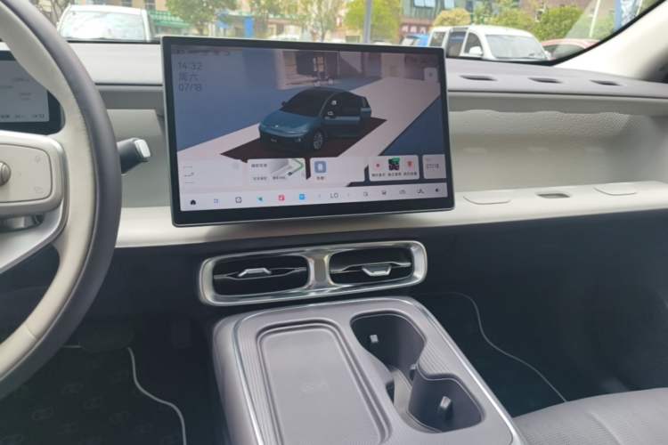 Used Leapmotor B01 2025 550 LiDAR Edition Audio And AC Panel