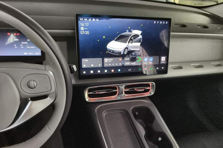 Used Leapmotor B01 2025 550 LiDAR Edition Audio And AC Panel