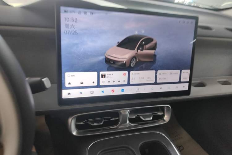 Used Leapmotor B01 2025 550 LiDAR Edition Audio And AC Panel