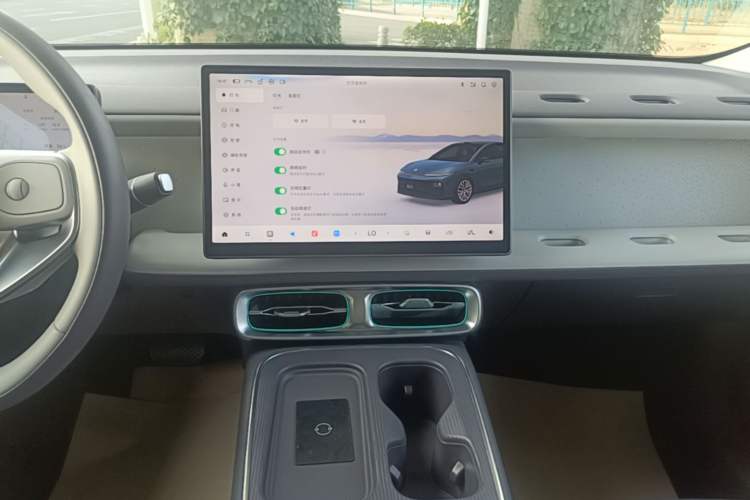 Used Leapmotor B01 2025 550 LiDAR Edition Audio And AC Panel