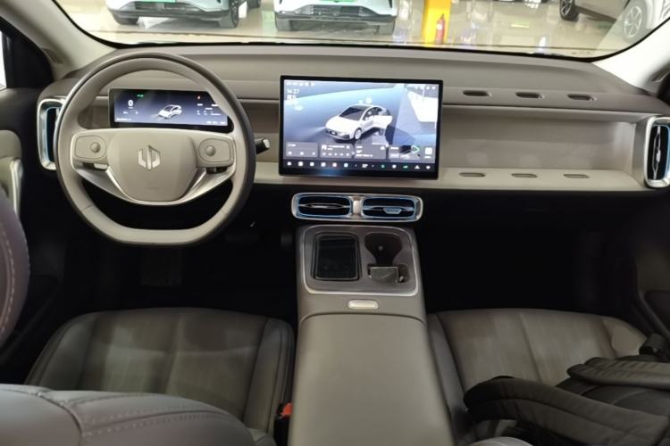 Used Leapmotor B01 2025 550 LiDAR Edition Center Console