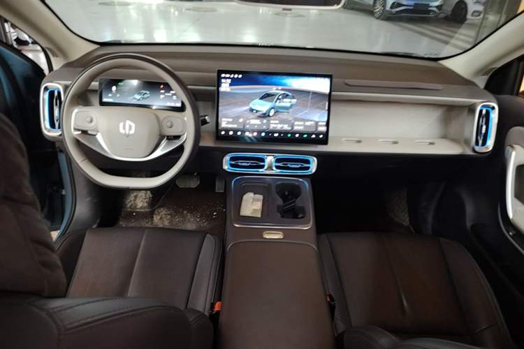 Used Leapmotor B01 2025 550 LiDAR Edition Center Console