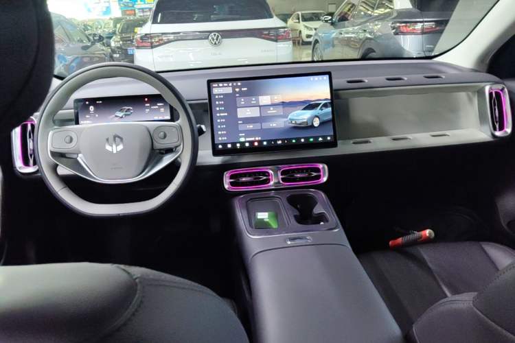 Used Leapmotor B01 2025 550 LiDAR Edition Center Console