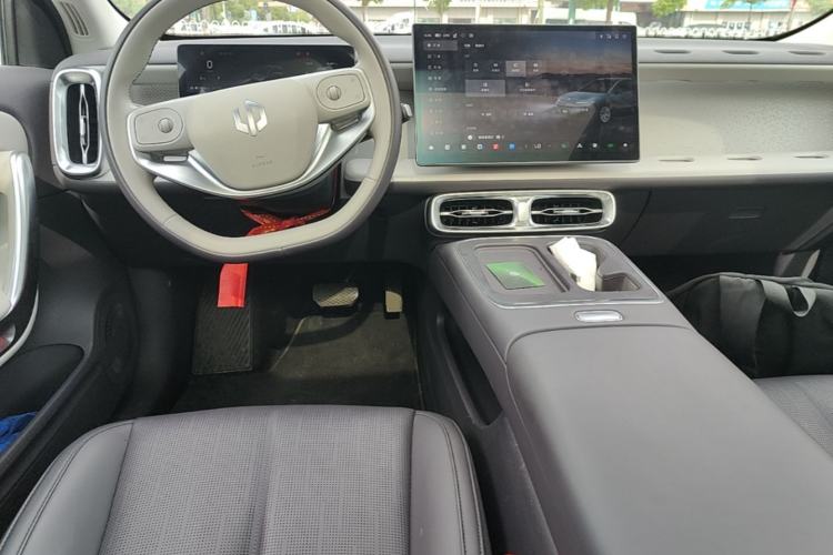 Used Leapmotor B01 2025 550 LiDAR Edition Center Console