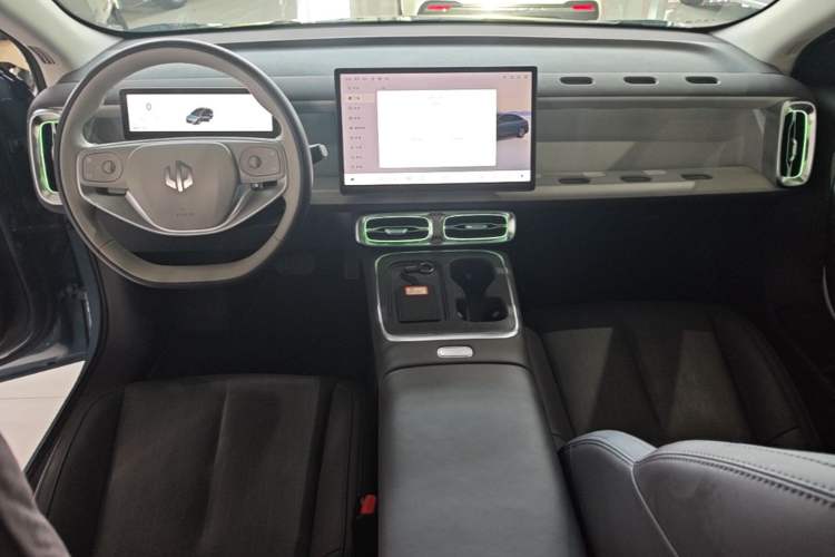 Used Leapmotor B01 2025 550 LiDAR Edition Center Console
