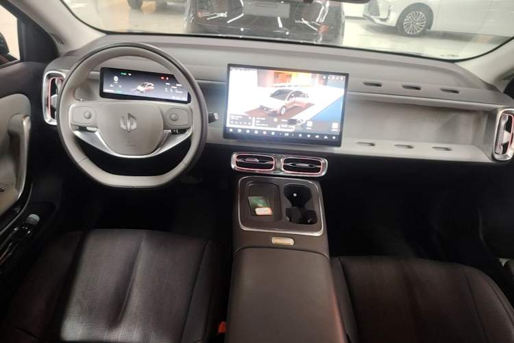 Used Leapmotor B01 2025 550 LiDAR Edition Center Console