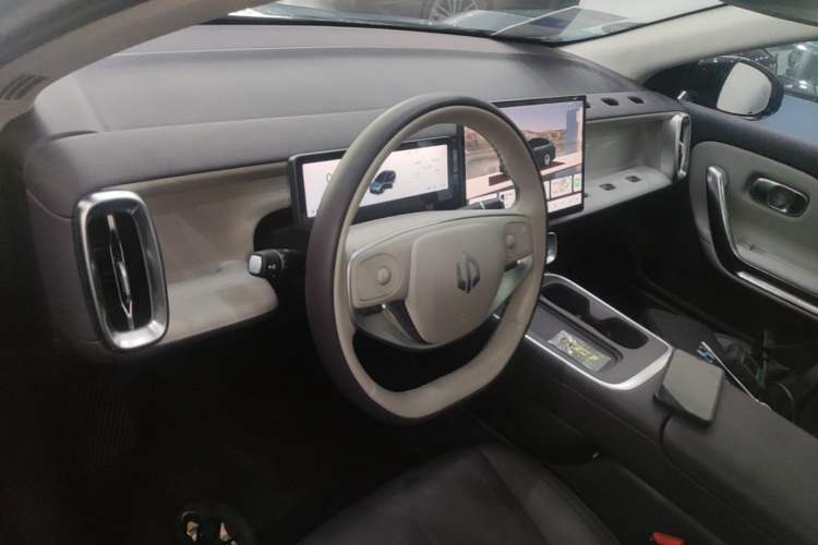 Used Leapmotor B01 2025 550 LiDAR Edition Center Console