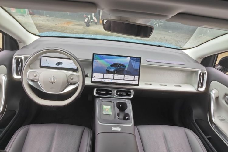 Used Leapmotor B01 2025 550 LiDAR Edition Center Console