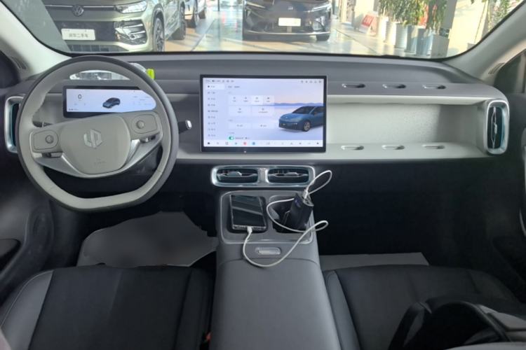 Used Leapmotor B01 2025 550 LiDAR Edition Center Console