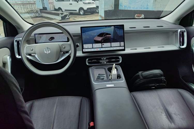 Used Leapmotor B01 2025 550 LiDAR Edition Center Console
