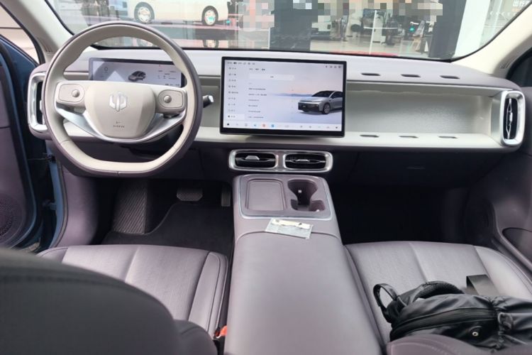 Used Leapmotor B01 2025 550 LiDAR Edition Center Console