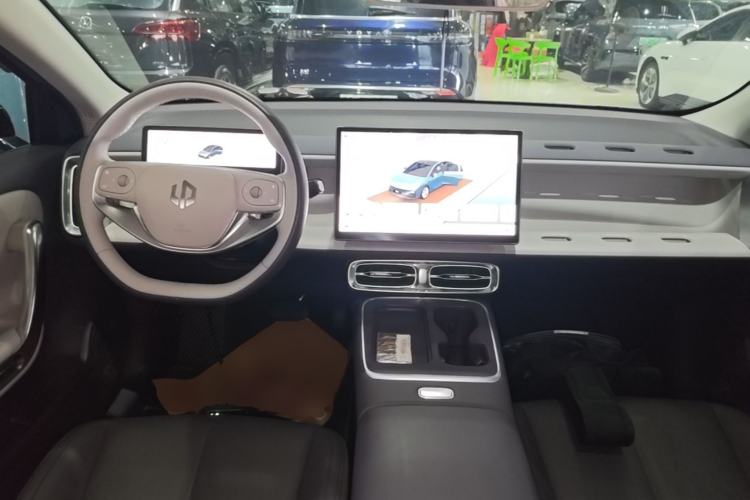 Used Leapmotor B01 2025 550 LiDAR Edition Center Console
