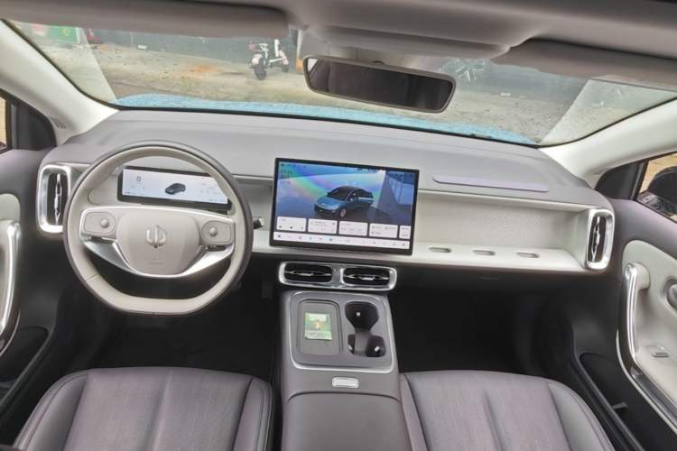Used Leapmotor B01 2025 550 LiDAR Edition Center Console