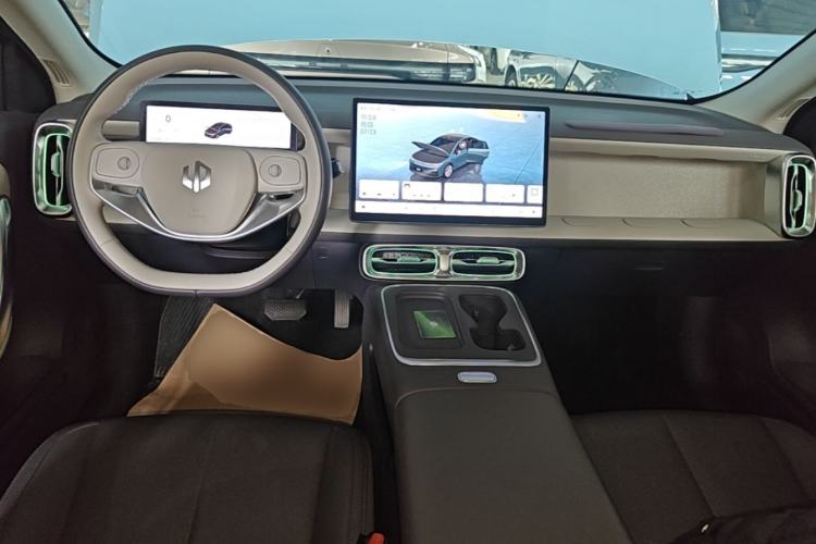 Used Leapmotor B01 2025 550 LiDAR Edition Center Console