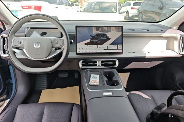 Used Leapmotor B01 2025 550 LiDAR Edition Center Console
